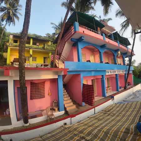 Om Ganesh Guest House Cliffside Arambol Eksteriør billede