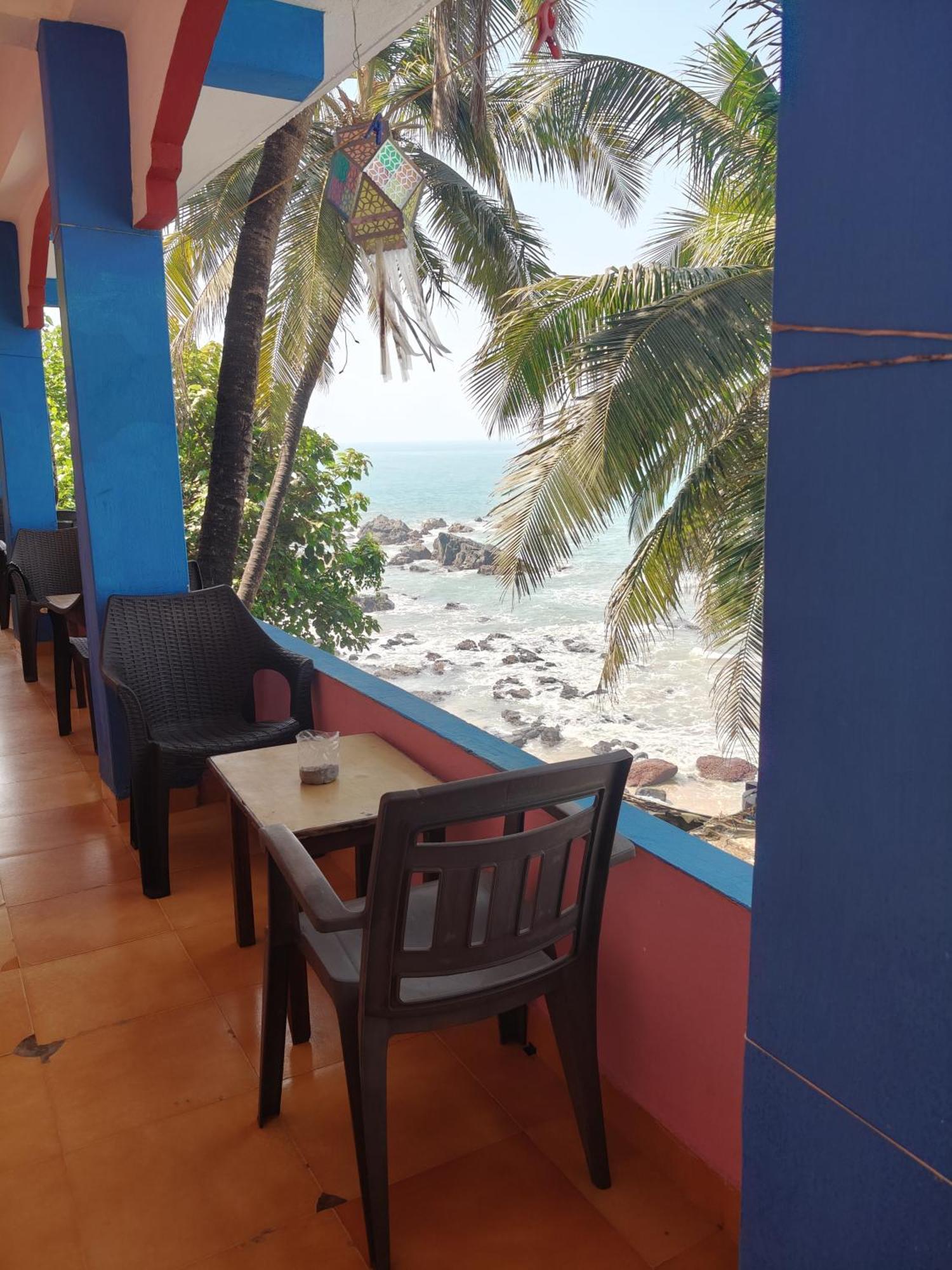 Om Ganesh Guest House Cliffside Arambol Værelse billede