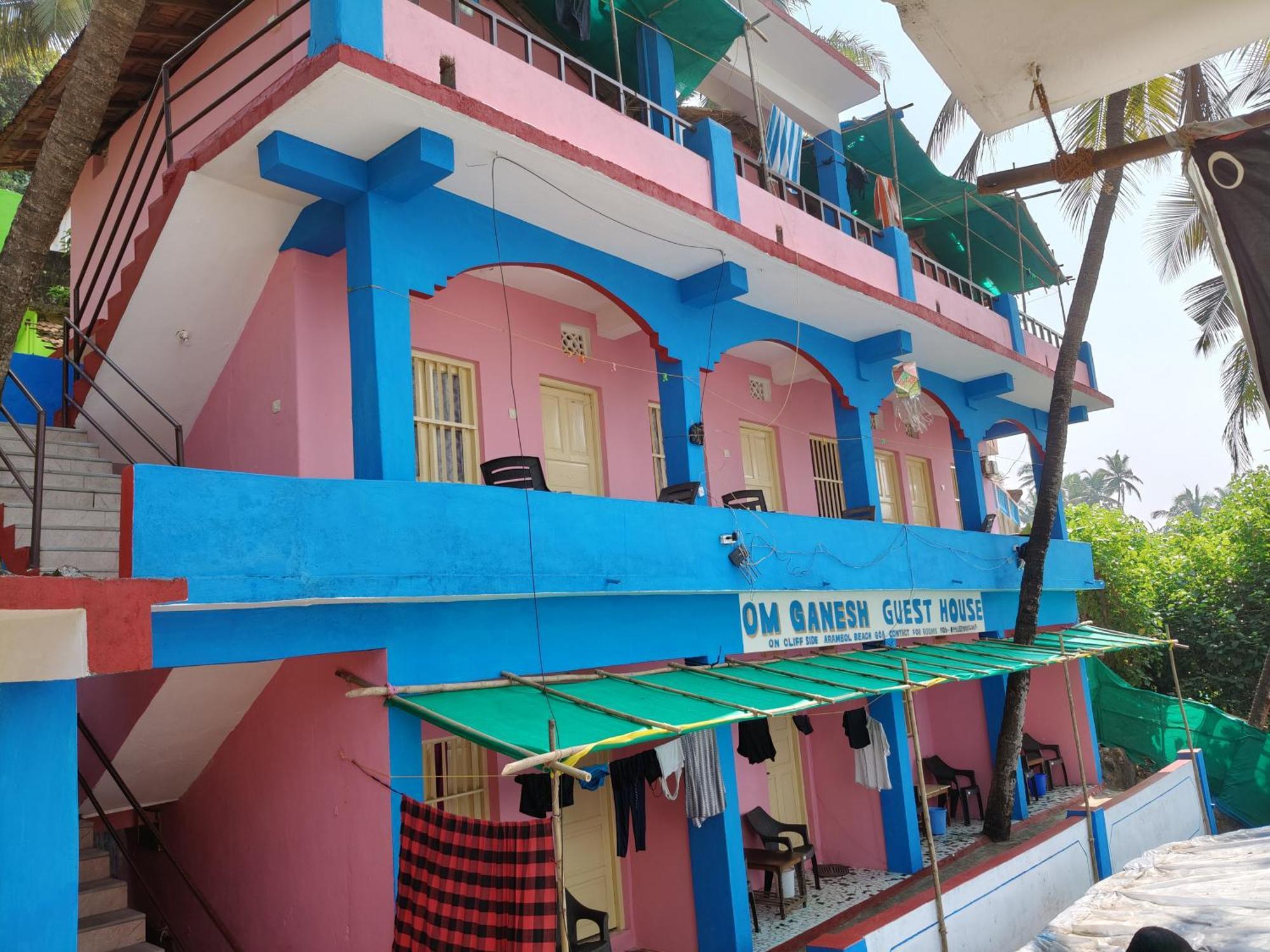 Om Ganesh Guest House Cliffside Arambol Værelse billede